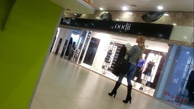 Baridi kifaranga katika maduka makubwa.